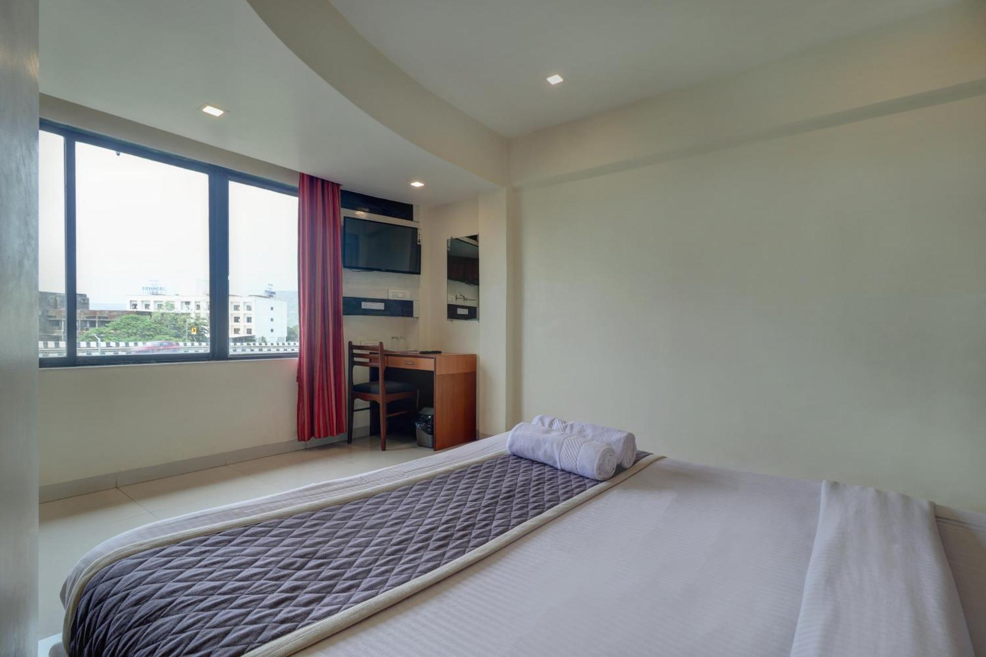 Hotel New Sarovar Grand Panvel Esterno foto