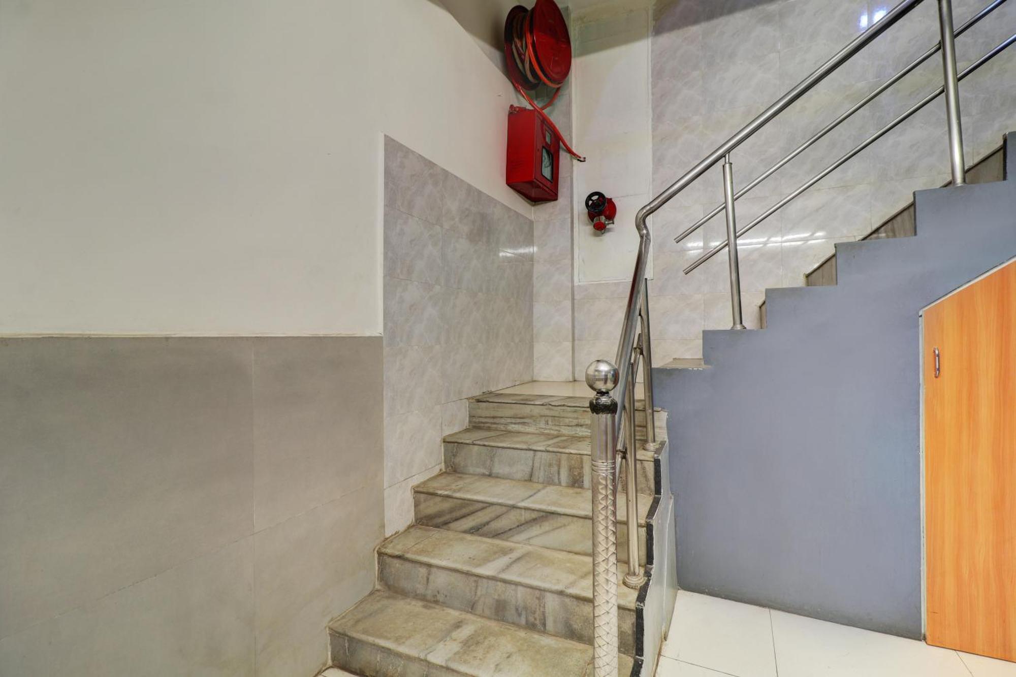Hotel New Sarovar Grand Panvel Esterno foto